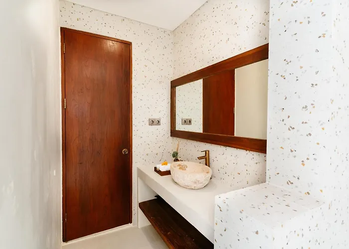 Villa Luxury Noah - Walkable To Shopping Mall & Waterbom Bali