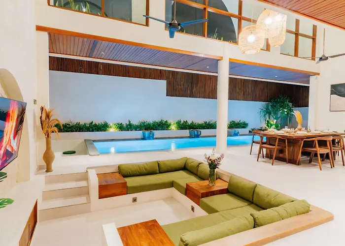 Luxury Noah - Walkable To Shopping Mall & Waterbom Bali Villa *