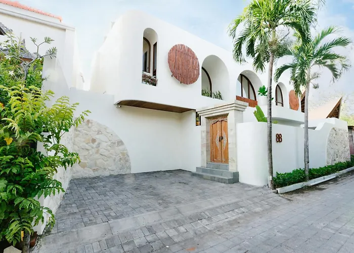 Luxury Noah - Walkable To Shopping Mall & Waterbom Bali Villa Kuta (Bali)