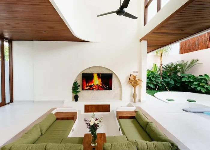 Luxury Noah - Walkable To Shopping Mall & Waterbom Bali Villa *