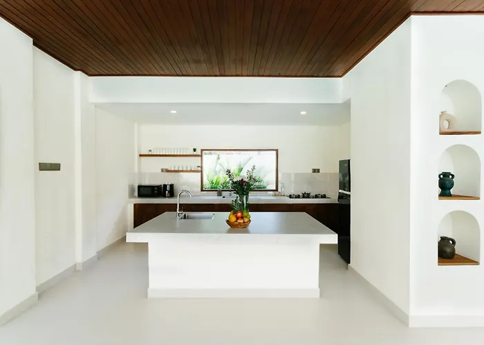 Luxury Noah - Walkable To Shopping Mall & Waterbom Bali Kuta (Bali)