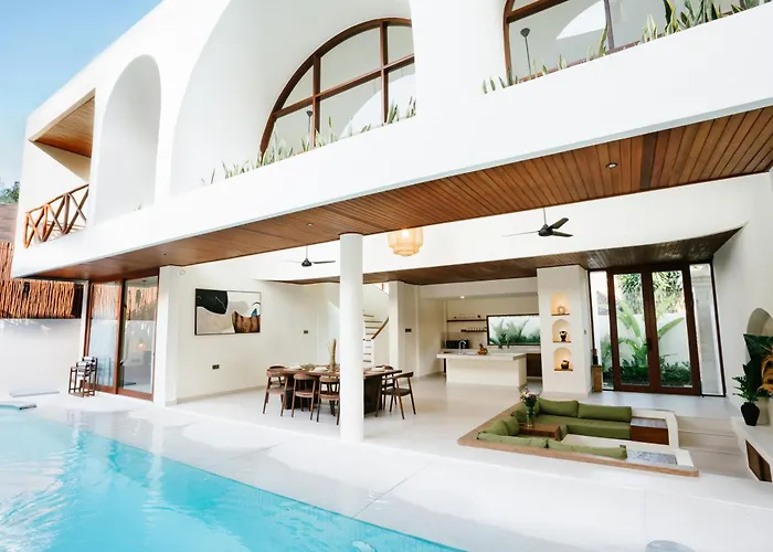 Luxury Noah - Walkable To Shopping Mall & Waterbom Bali