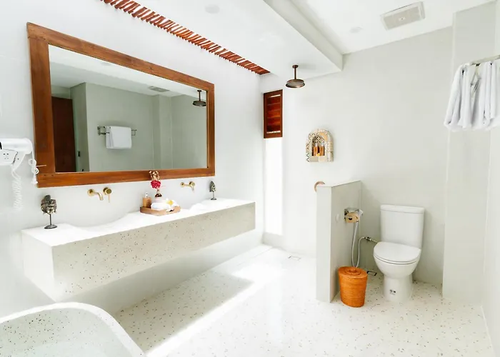 Villa Luxury Noah - Walkable To Shopping Mall & Waterbom Bali Kuta (Bali)